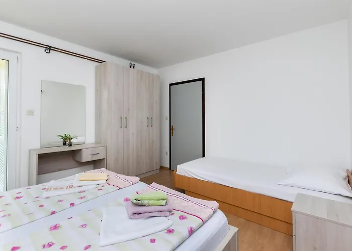 Boza Apartment *