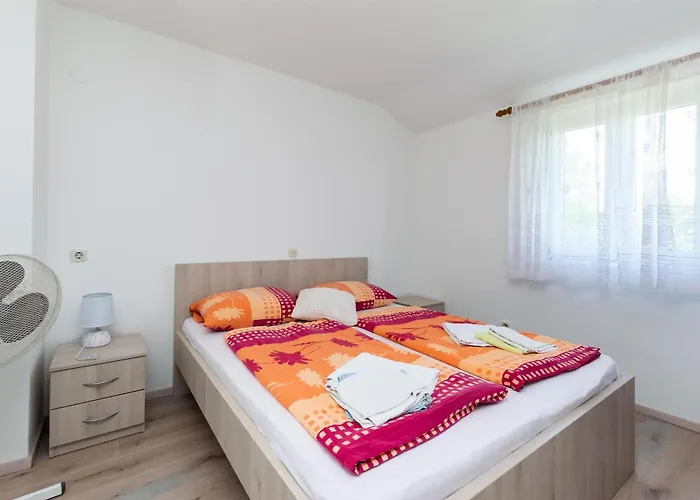 Boza Apartment *