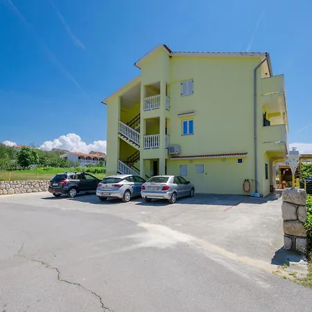 Boza Apartament *
