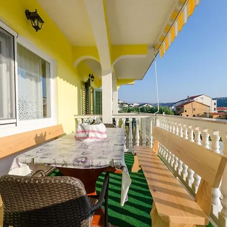 Boza Apartament *