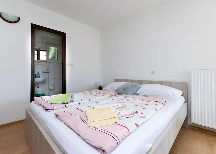 Boza Apartman Lopar